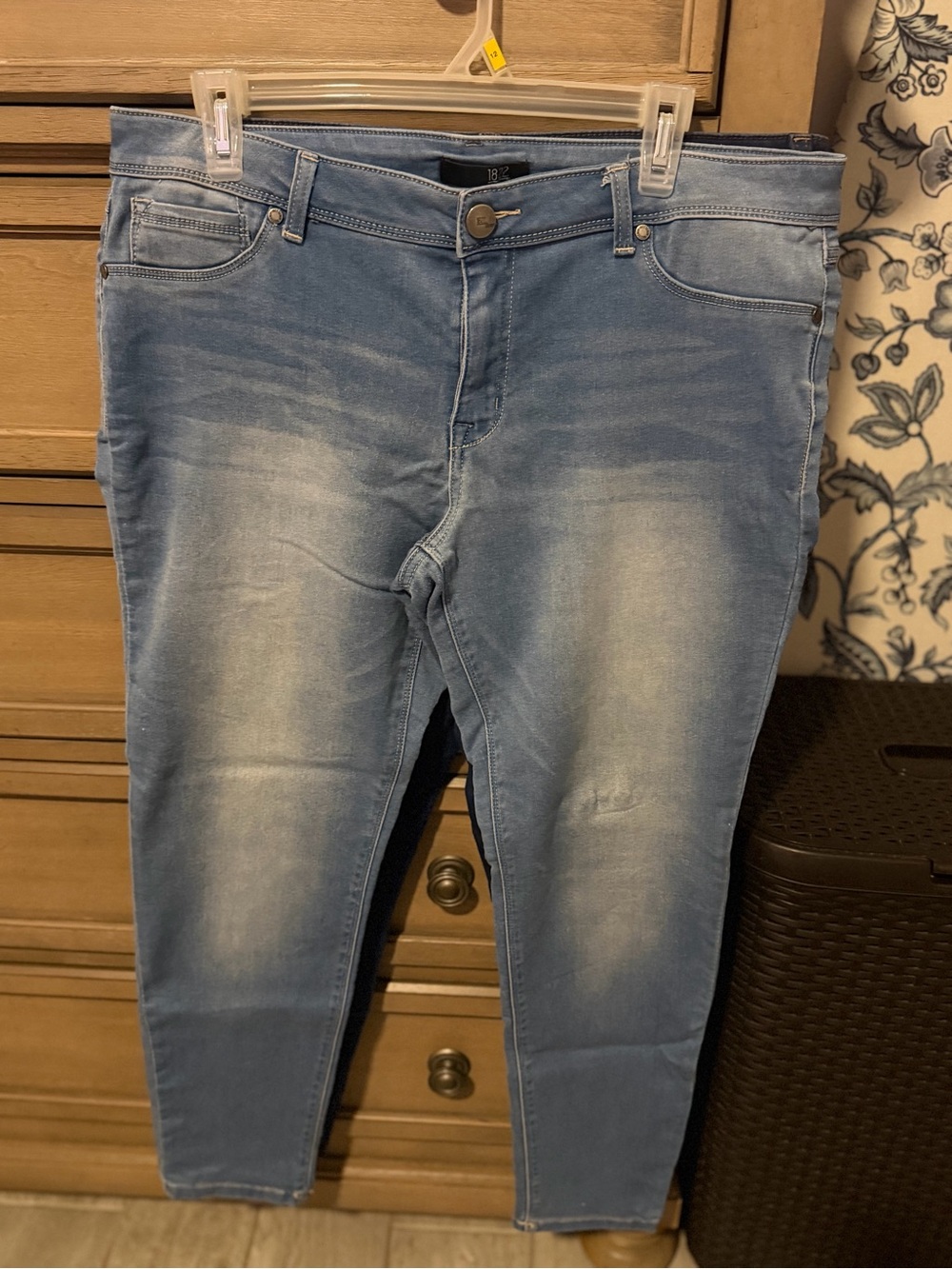 1822 Denim Light Blue Women's Skinny Jeans
